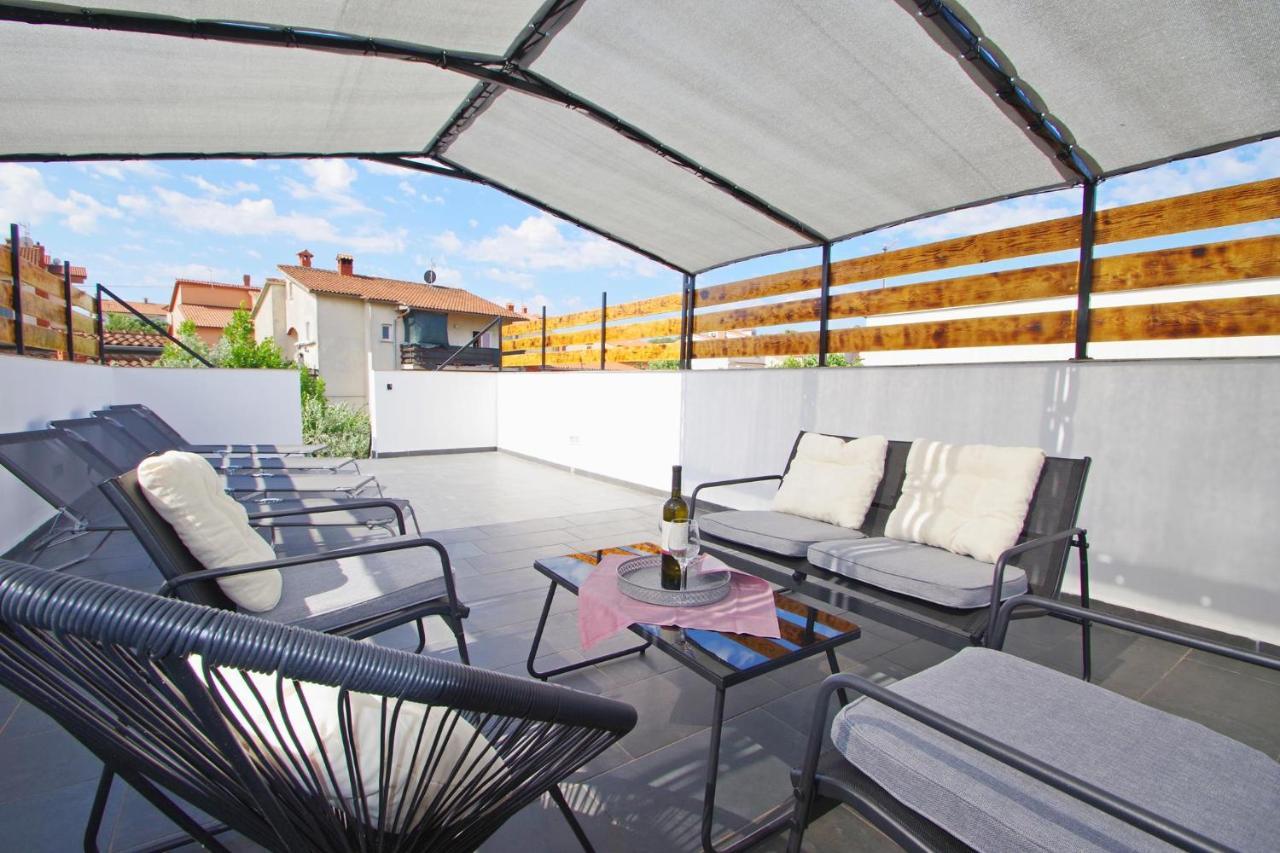 Holiday Apartment Dominik Pula Exterior foto